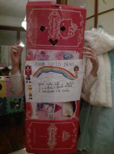 Arcobaleno disegnato da un bambino del catechismo per #andratuttobene